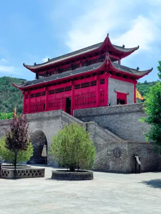 A scenic view of qingyang zhouzu temple