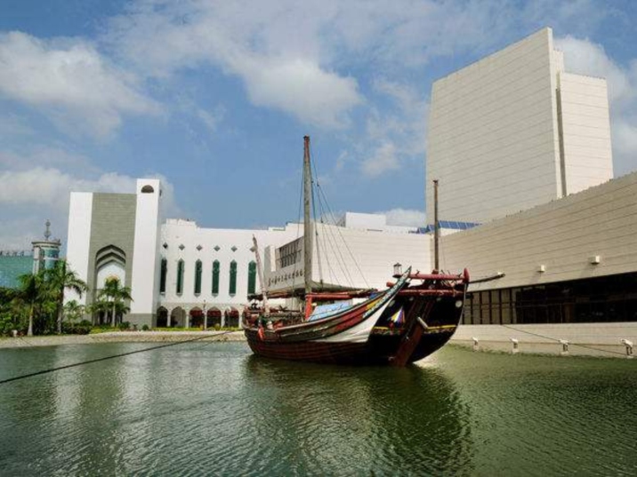 A scenic view of quanzhou maritime museum