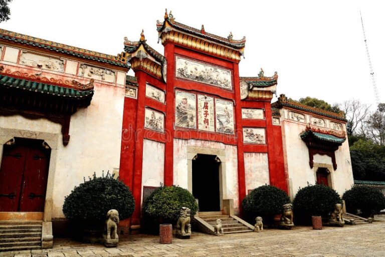 The Tranquil Beauty of Quzi Temple: Your Next Spiritual Retreat