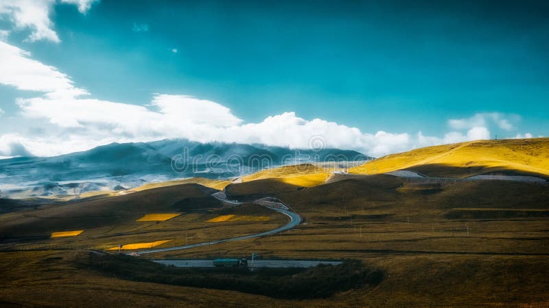 A scenic view of riyue_mountain