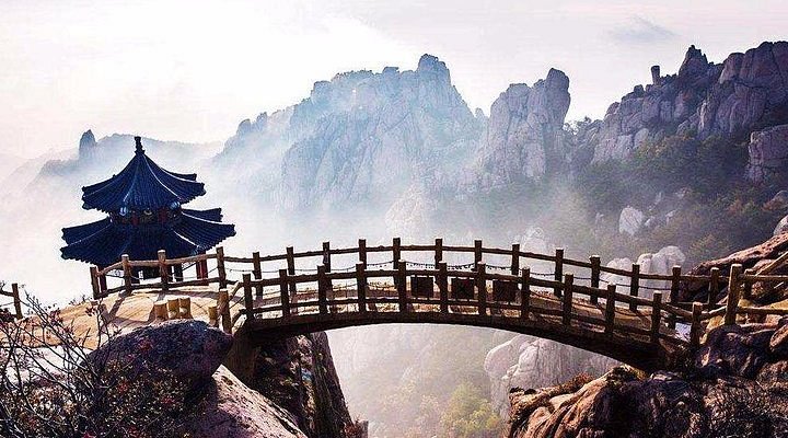 A scenic view of Rizhao Wanpingkou