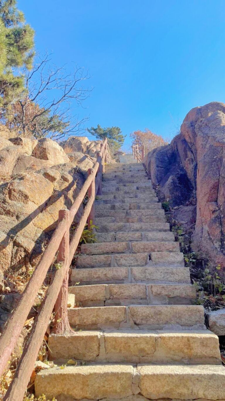 Unlocking the Stories Behind the Rock Sculptures of Kongwang Mountain: A Cultural Odyssey