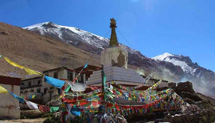 A scenic view of rongbuk monastery