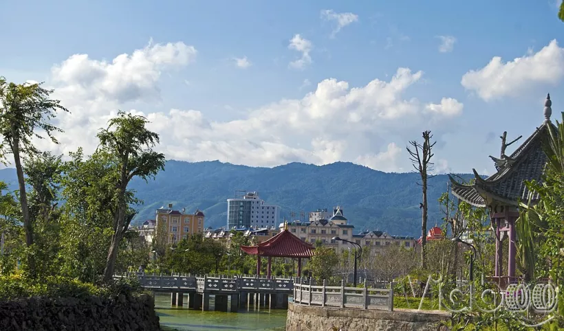 A scenic view of ruili border cultural park