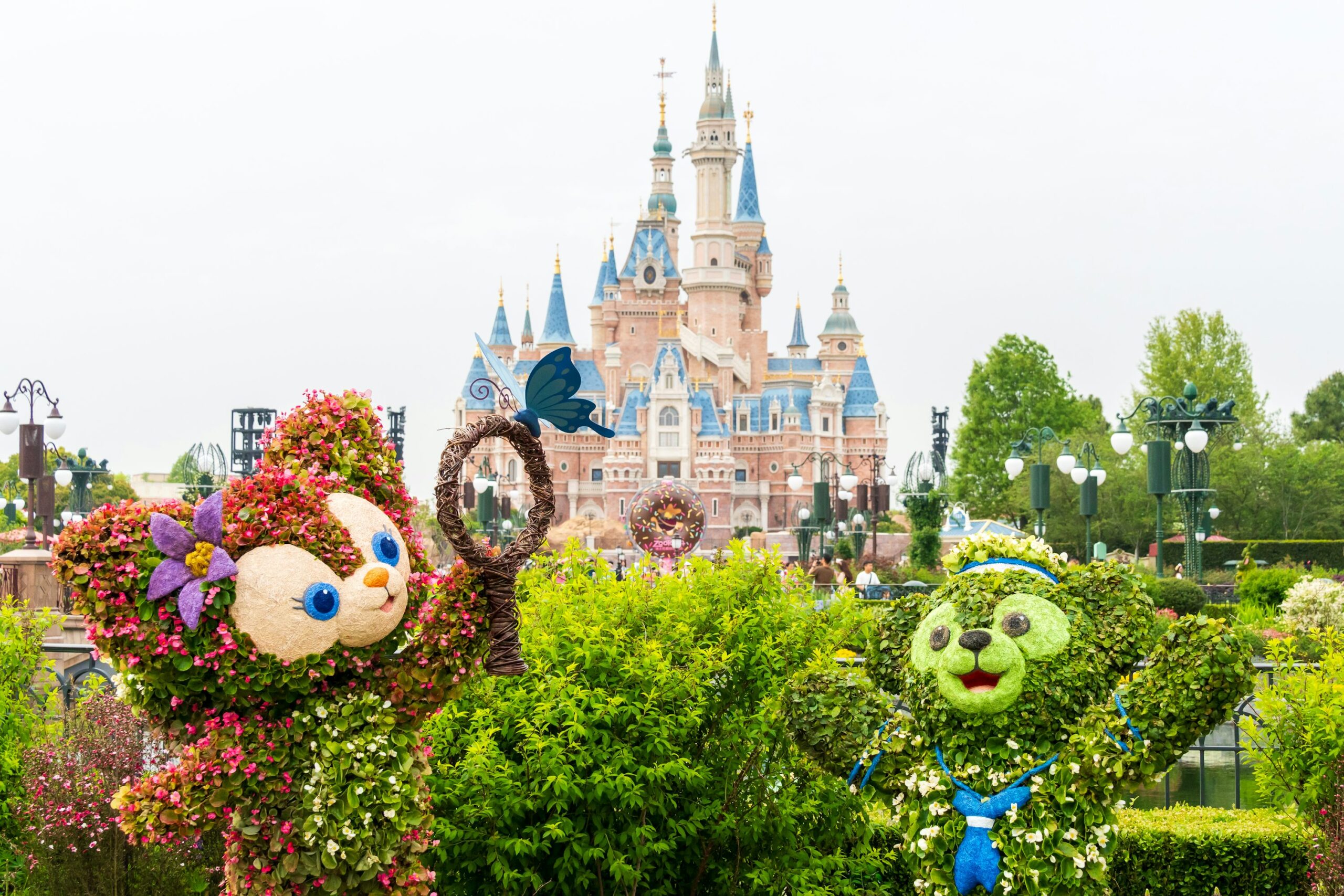 A scenic view of shanghai_disneyland_park