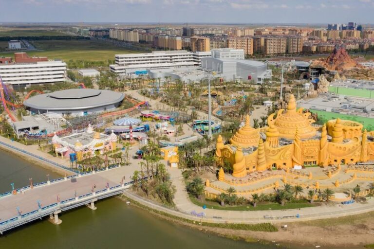 A Day at Shanghai Haichang Ocean Park: Unforgettable Experiences and Tips