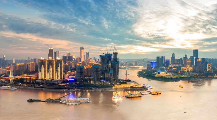 A scenic view of shanghai_tower