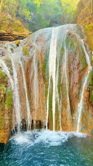 A scenic view of shangnan_jinsi_grand_canyon