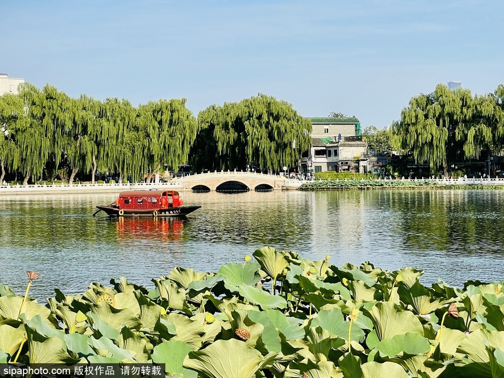 A Day at Shichahai: Enjoy the Best of Beijing’s Lake District