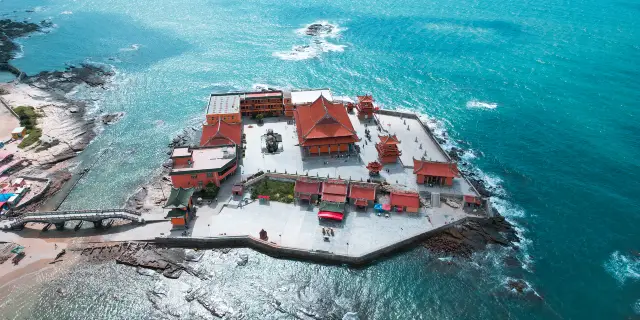 A scenic view of shishi yongning castle