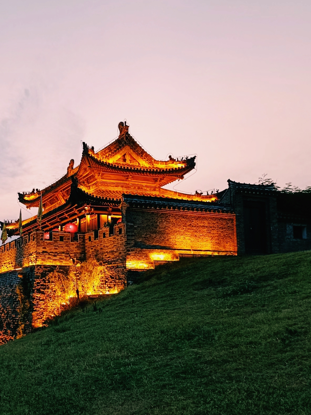 A scenic view of shouxian ancient city