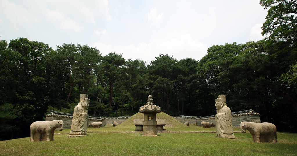 A scenic view of shuangguantang_song_dynasty_tombs