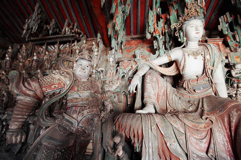 A scenic view of Shuanglin Temple