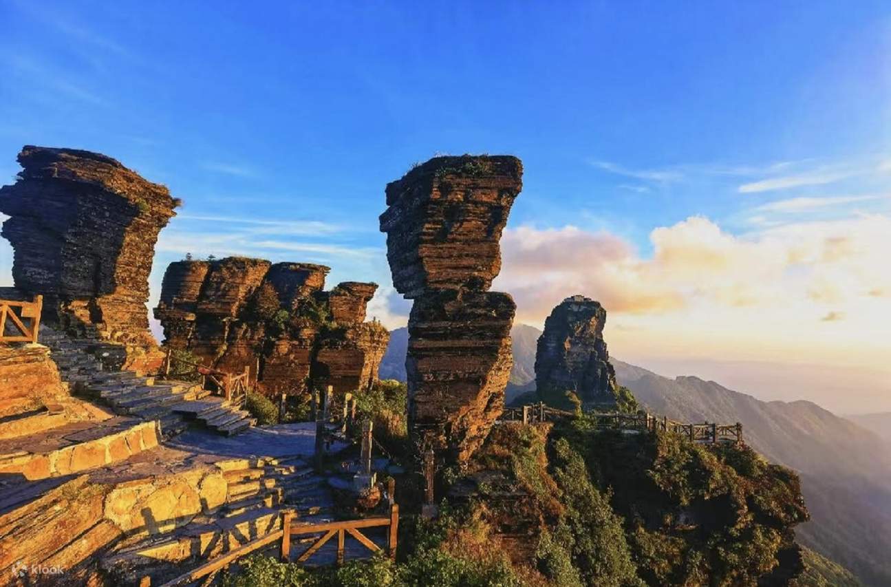 A scenic view of shuicheng_three_kingdoms_town_scenic_area