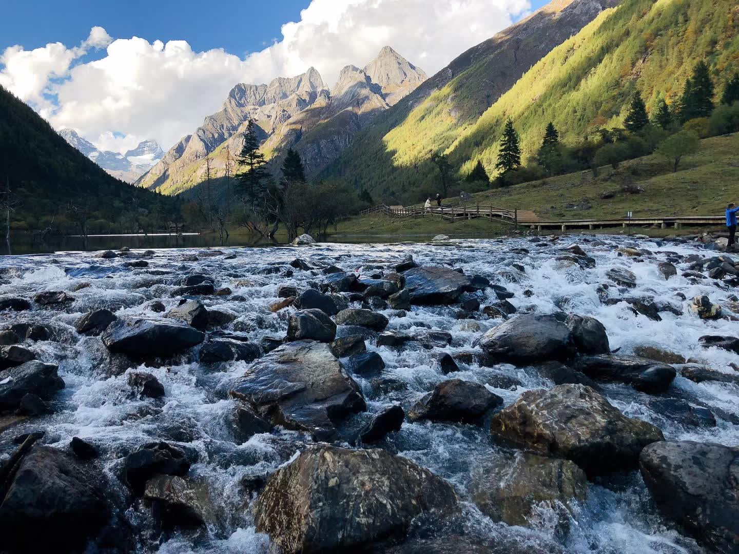 A scenic view of siguniang mountain