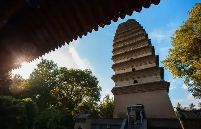 A scenic view of small_wild_goose_pagoda
