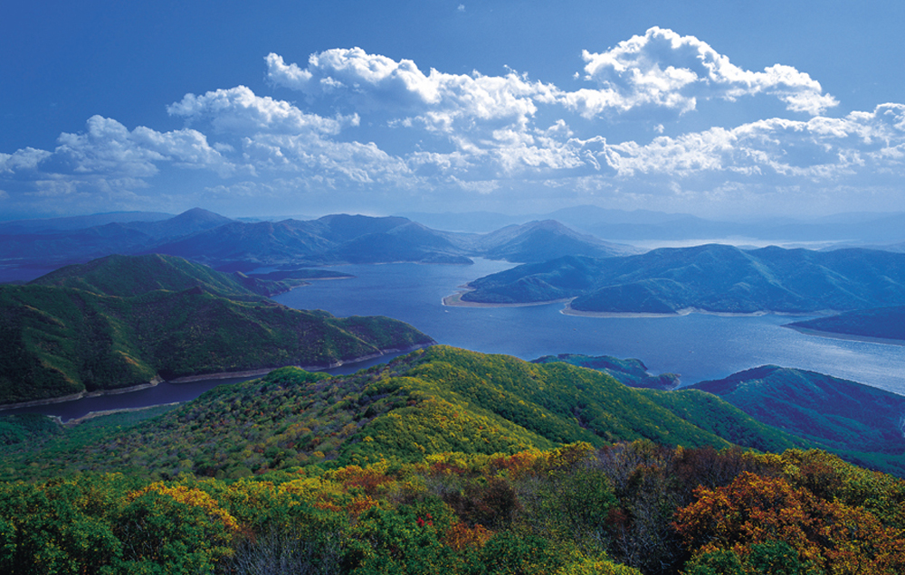 A Photographer’s Dream: Capturing the Scenic Beauty of Songhua Lake