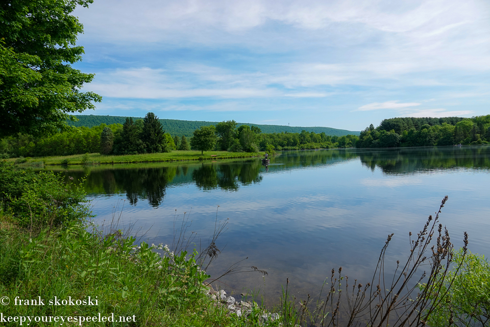 A scenic view of south lake revolutionary memorial