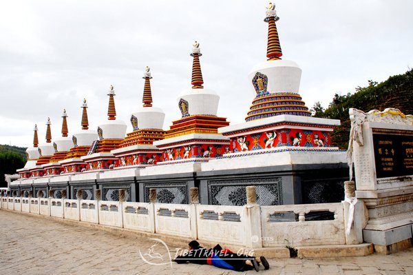 Experience Tranquility at Taer Monastery: Top Tips for Your Visit