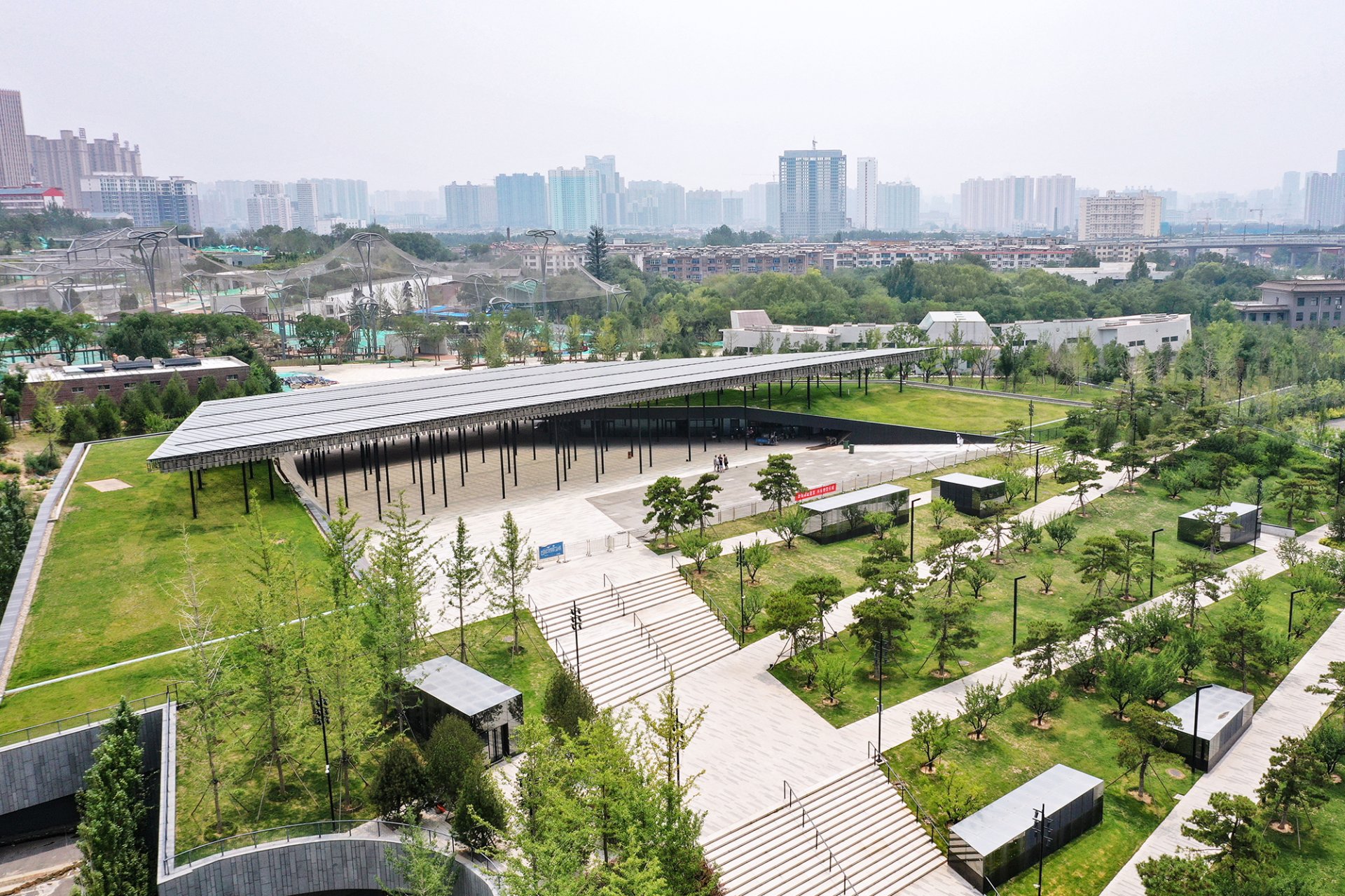 A scenic view of Taiyuan Zoo