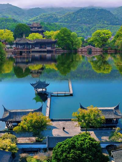 A scenic view of taizhou prefecture city wall