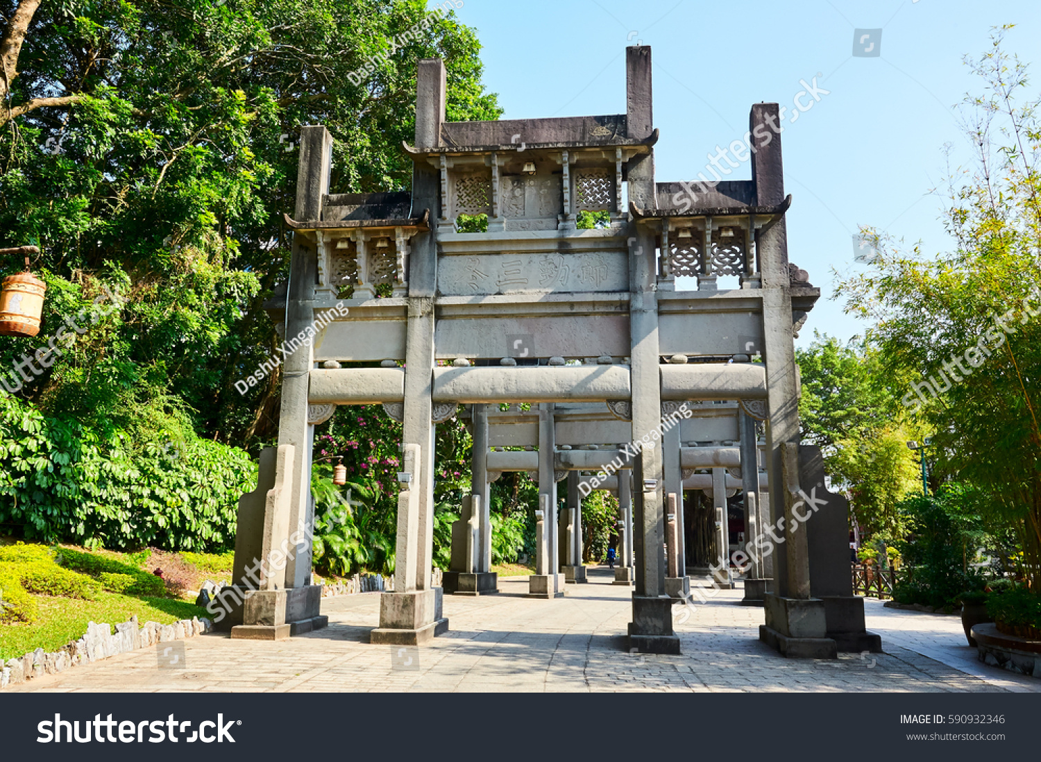 A scenic view of tangyue memorial archways