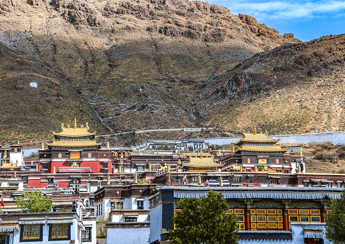 A scenic view of tashilhunpo monastery complex