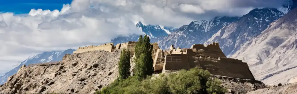 A Traveler’s Guide to Tashkurgan Stone City Ruins: Tips and Insights