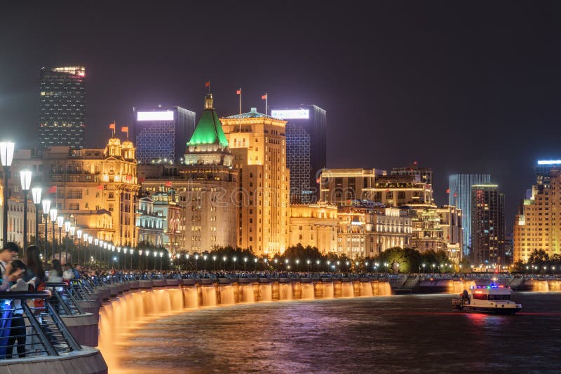 A scenic view of the_bund_waitan