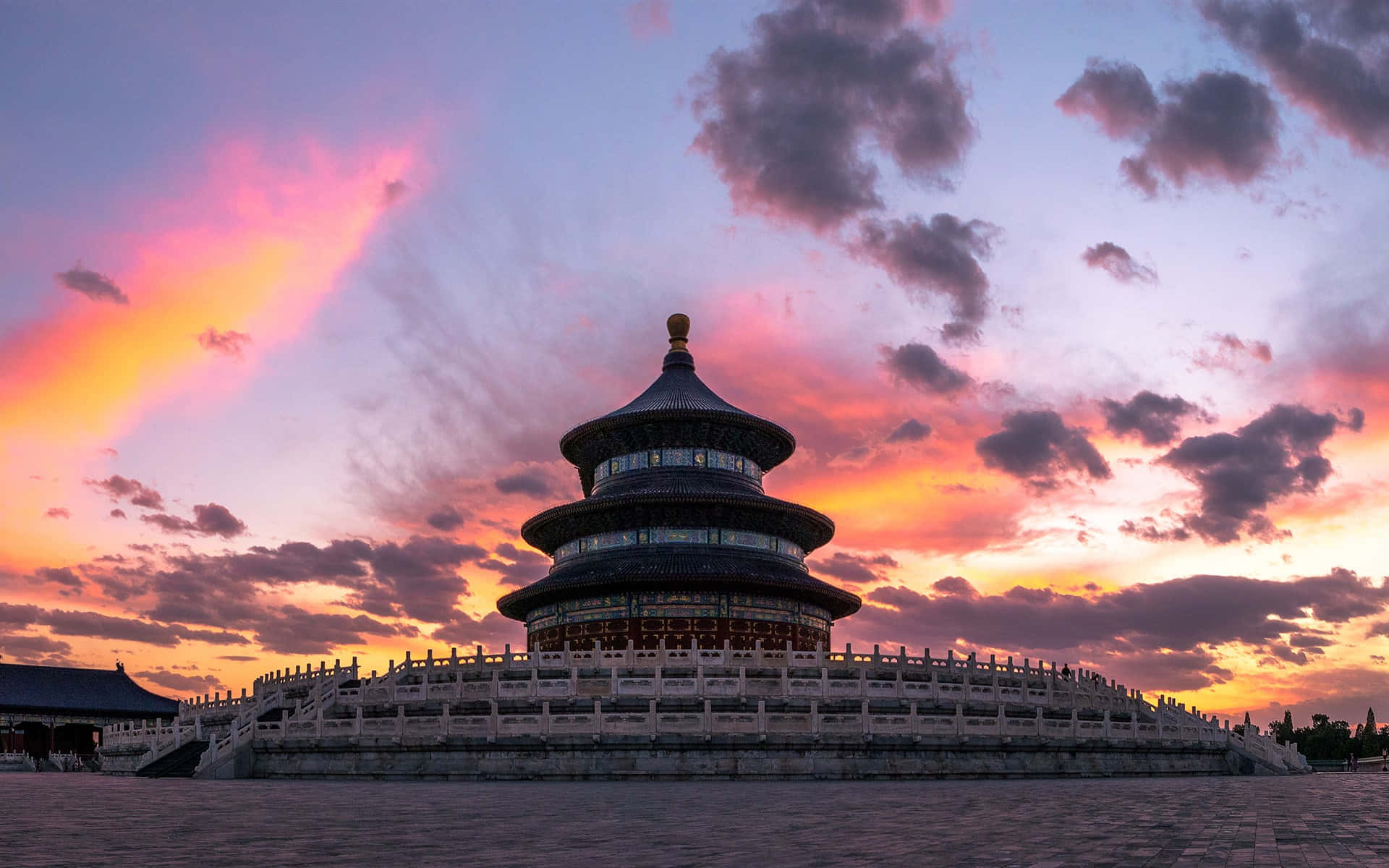 A scenic view of the_temple_of_heaven