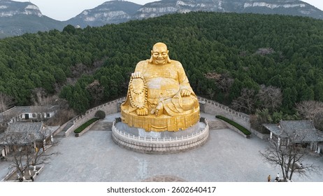 A scenic view of Thousand Buddha Mountain