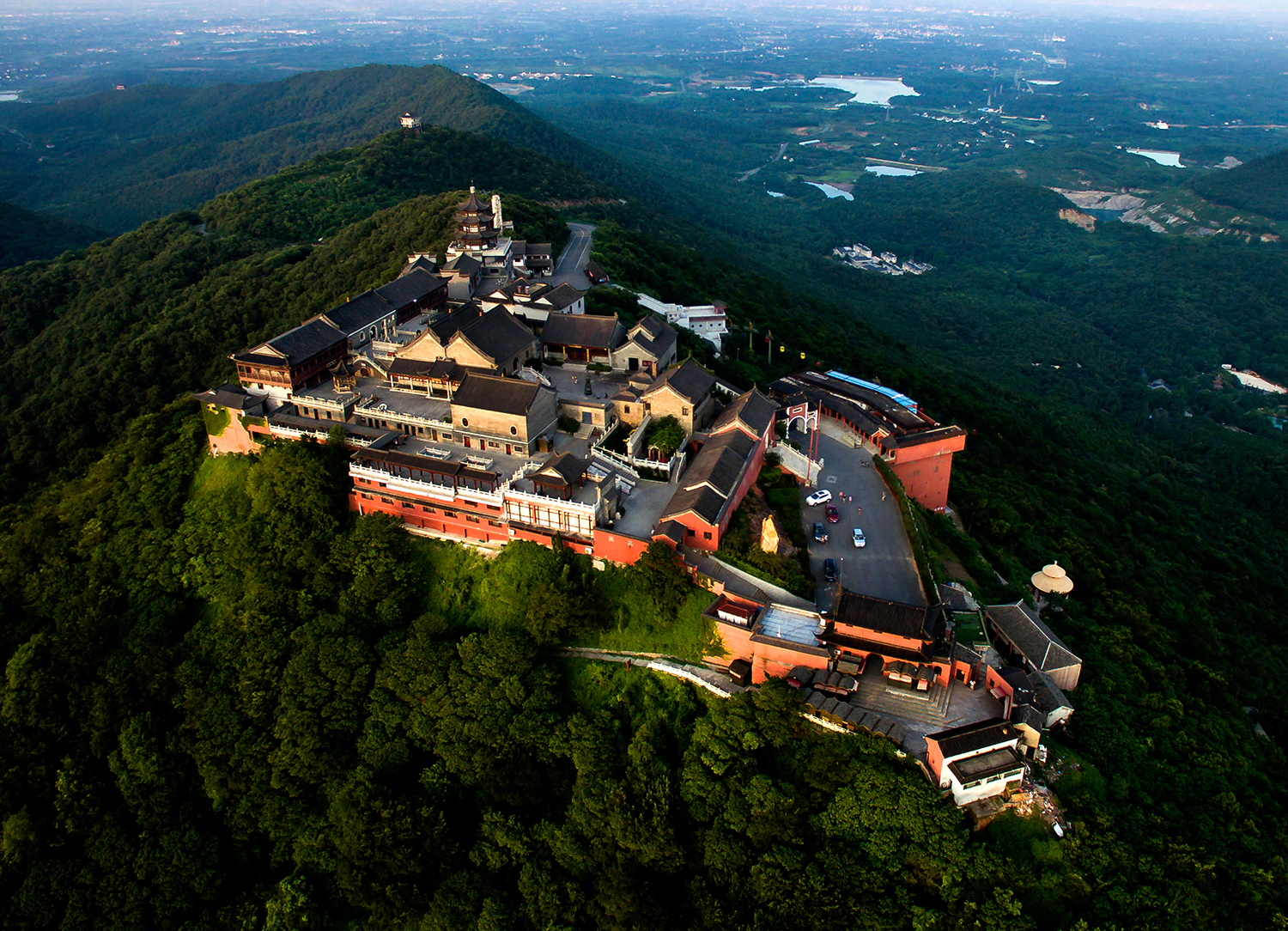 A scenic view of three mountains of zhenjiang