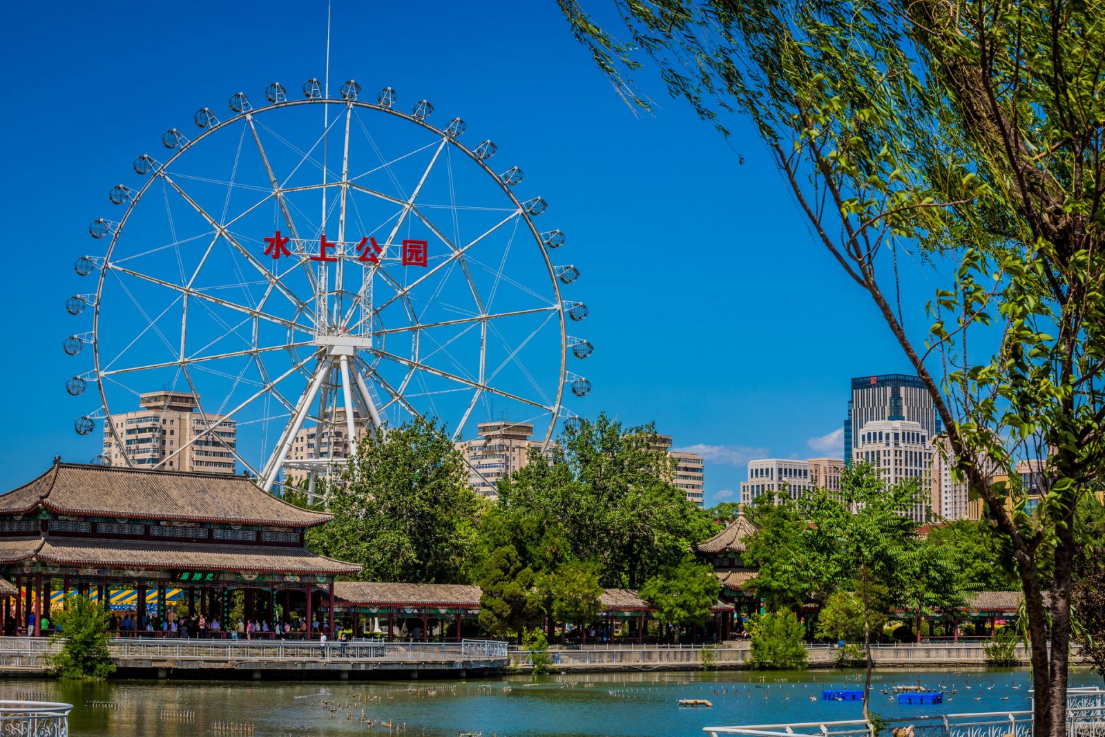 A scenic view of tianjin_water_park
