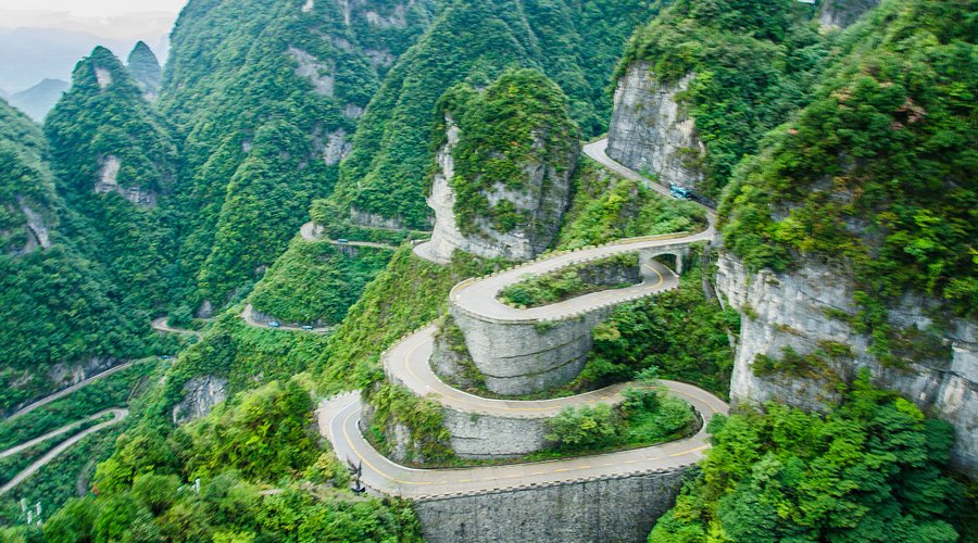 A scenic view of Tianmen Mountain