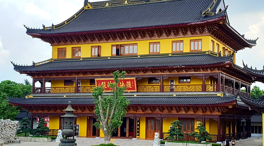 Tianning Temple: Where History Meets Majestic Views – Discover Its Wonders!