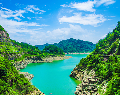A scenic view of Tiantai An