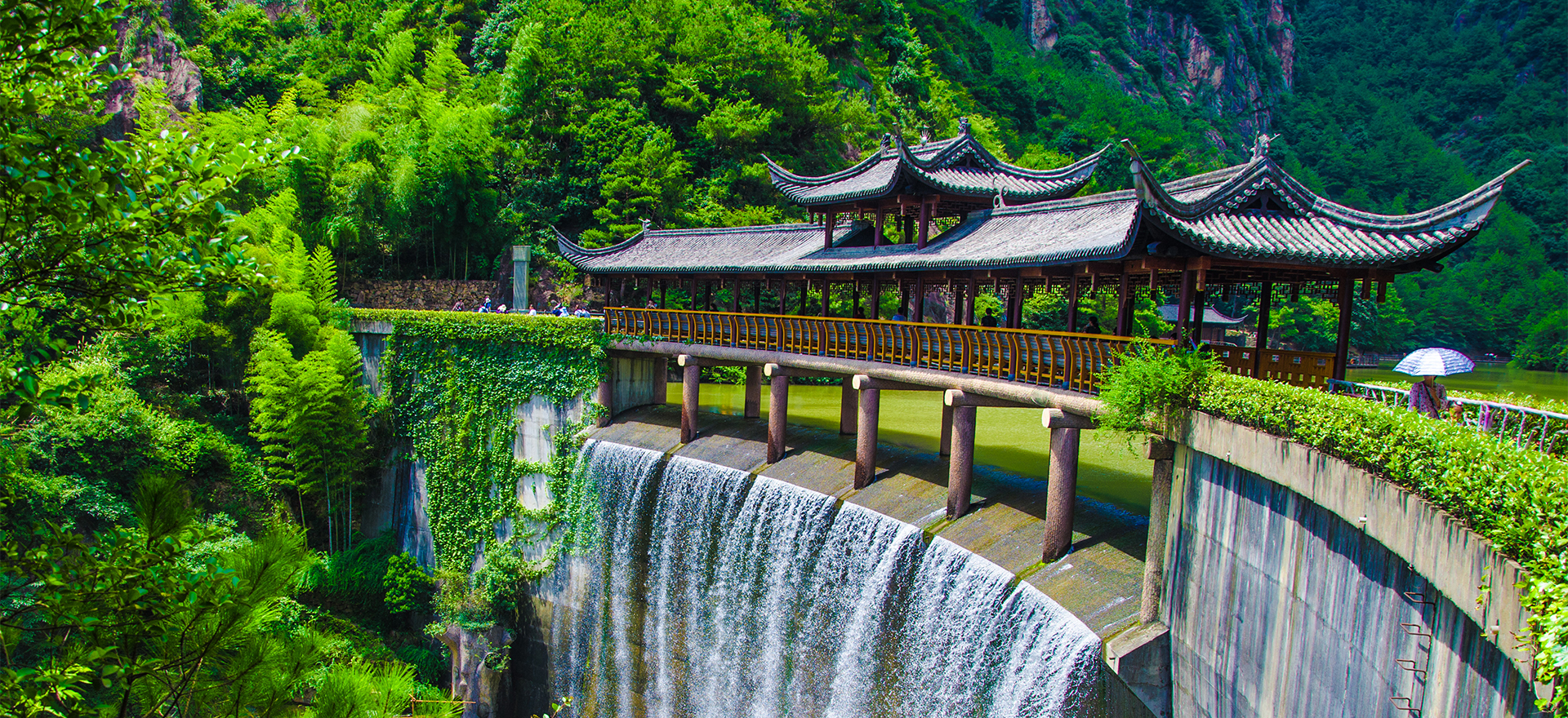 A scenic view of Tiantai An