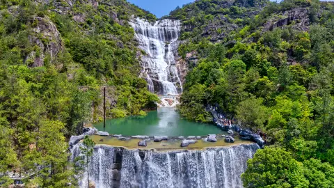 A scenic view of Tiantai An