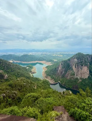 A scenic view of tiantai mountain mianyang
