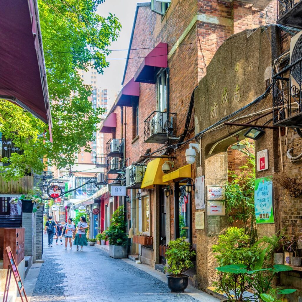 Tianzifang: Where Art, Culture, and Culinary Delights Collide