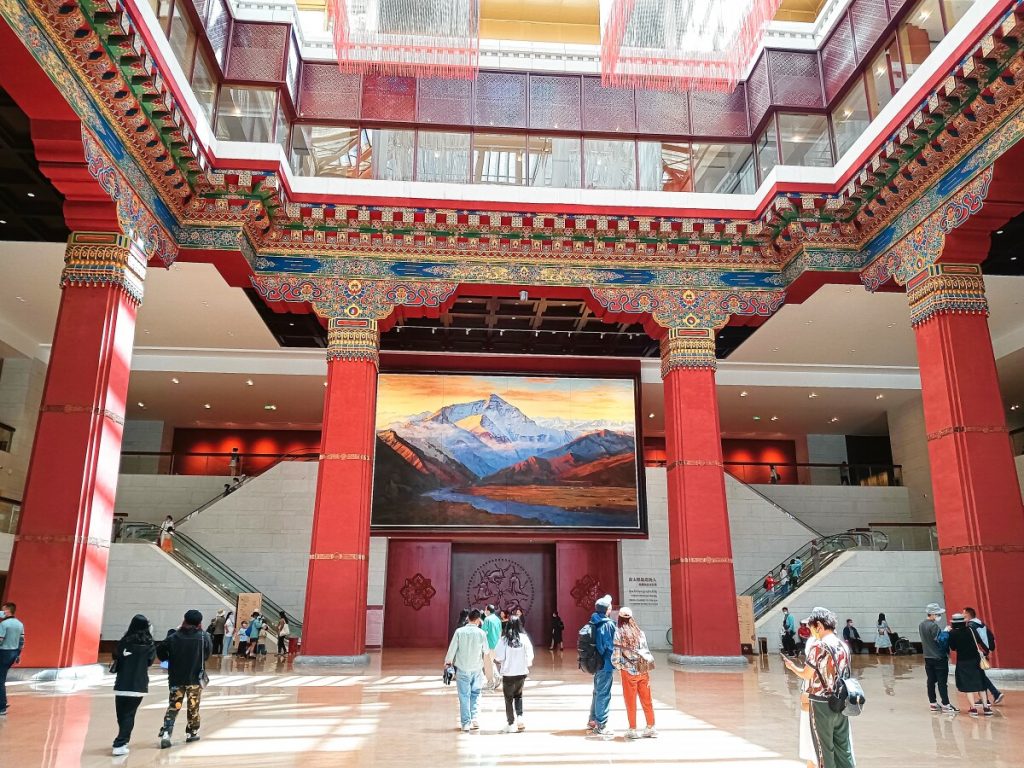 Tibet Museum Highlights: Must-See Exhibits for Culture Enthusiasts