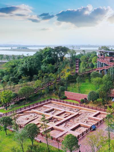 A scenic view of Tongguan Kiln Site