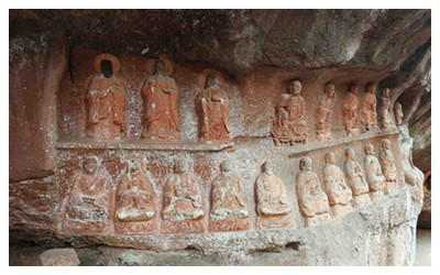 A scenic view of Tongtianyan Grottoes