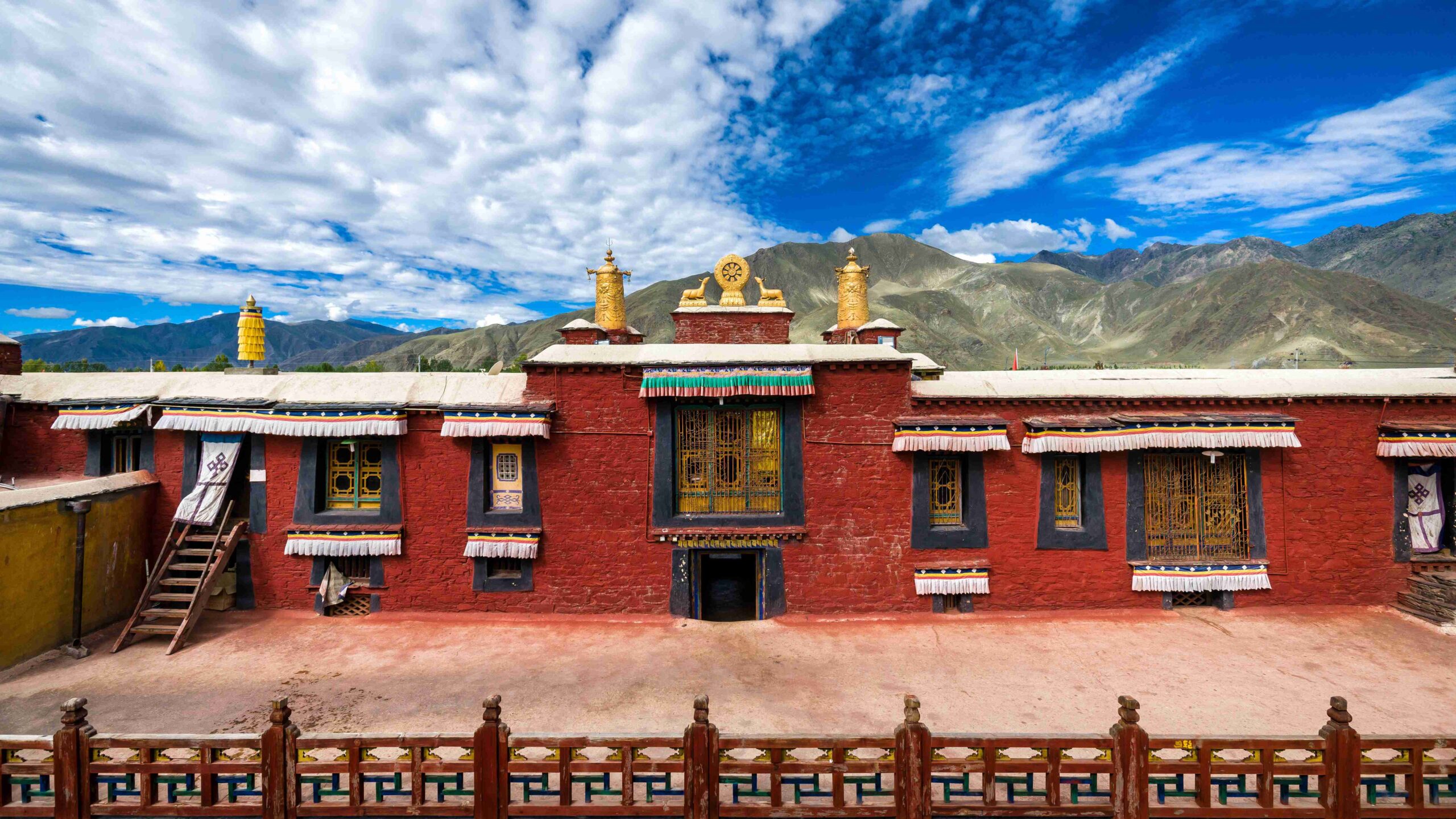 A scenic view of tradruk temple