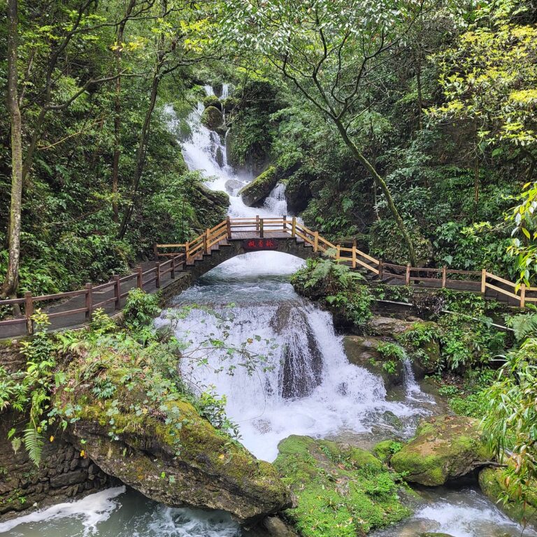 Unveiling Wansheng Heishan Valley: Your Ultimate Adventure Awaits