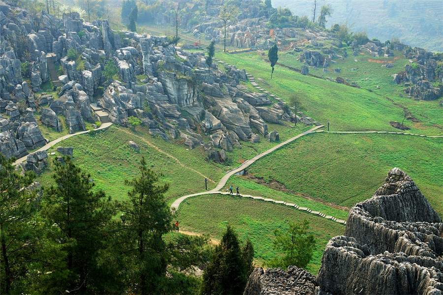 A scenic view of wansheng_stone_forest