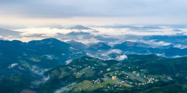 A scenic view of wanyuan red army park