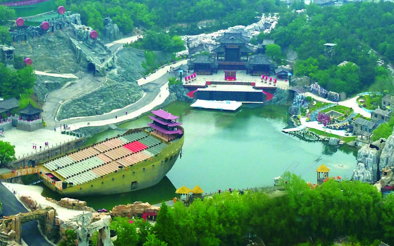 A scenic view of Weihai Huaxia City
