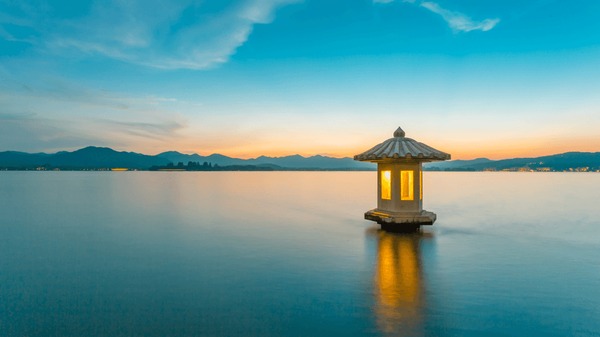 A scenic view of west lake