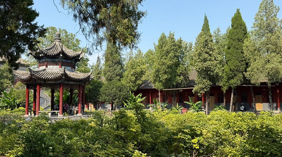 A scenic view of White Horse Temple
